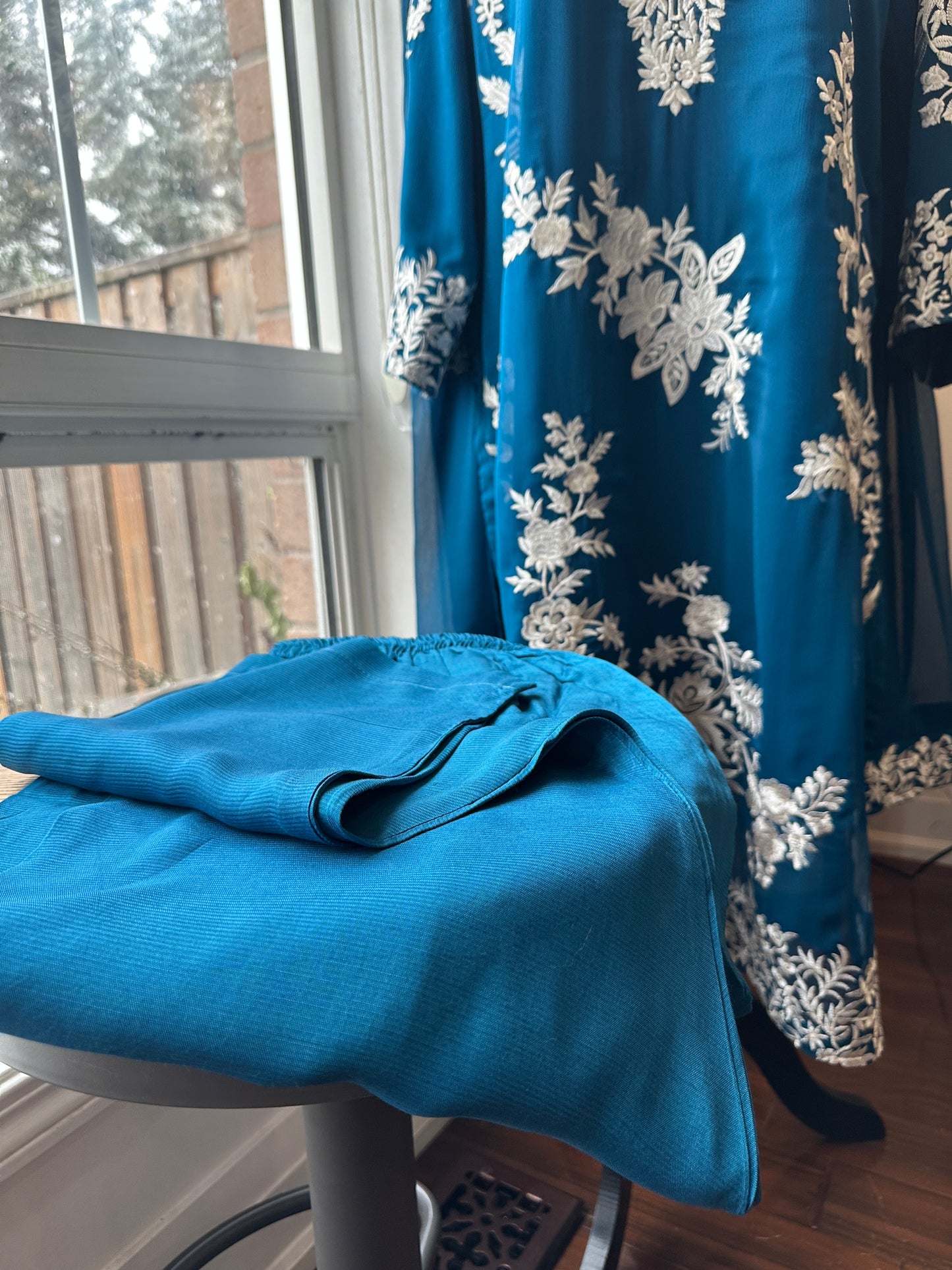 Sahar-e-Neela – Midnight Elegance in Motion