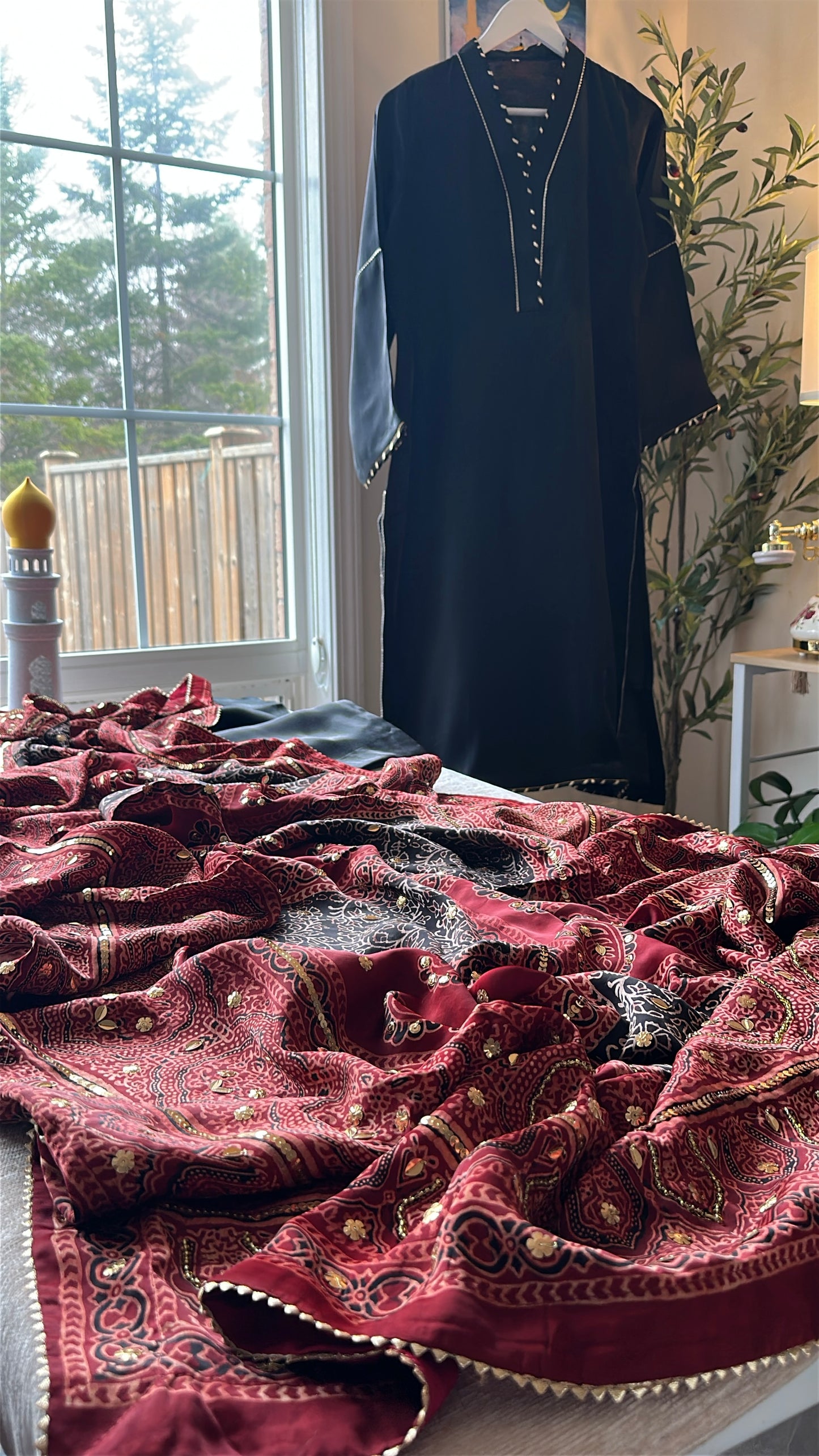 Ajrak Zarqash Noir Élan – Heritage Reimagined