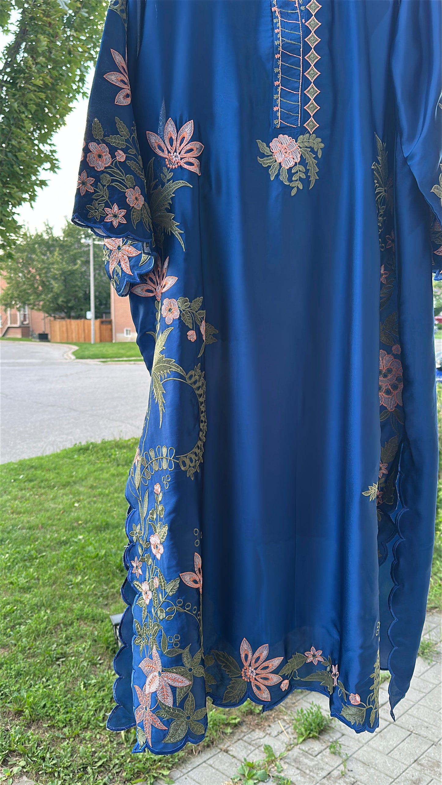 Zarveen Sapphire — Royal Blue Silk Kaftan Set