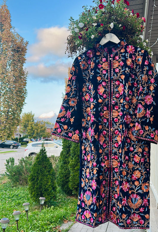 Velvet Reverie – The Kashmiri Wrap