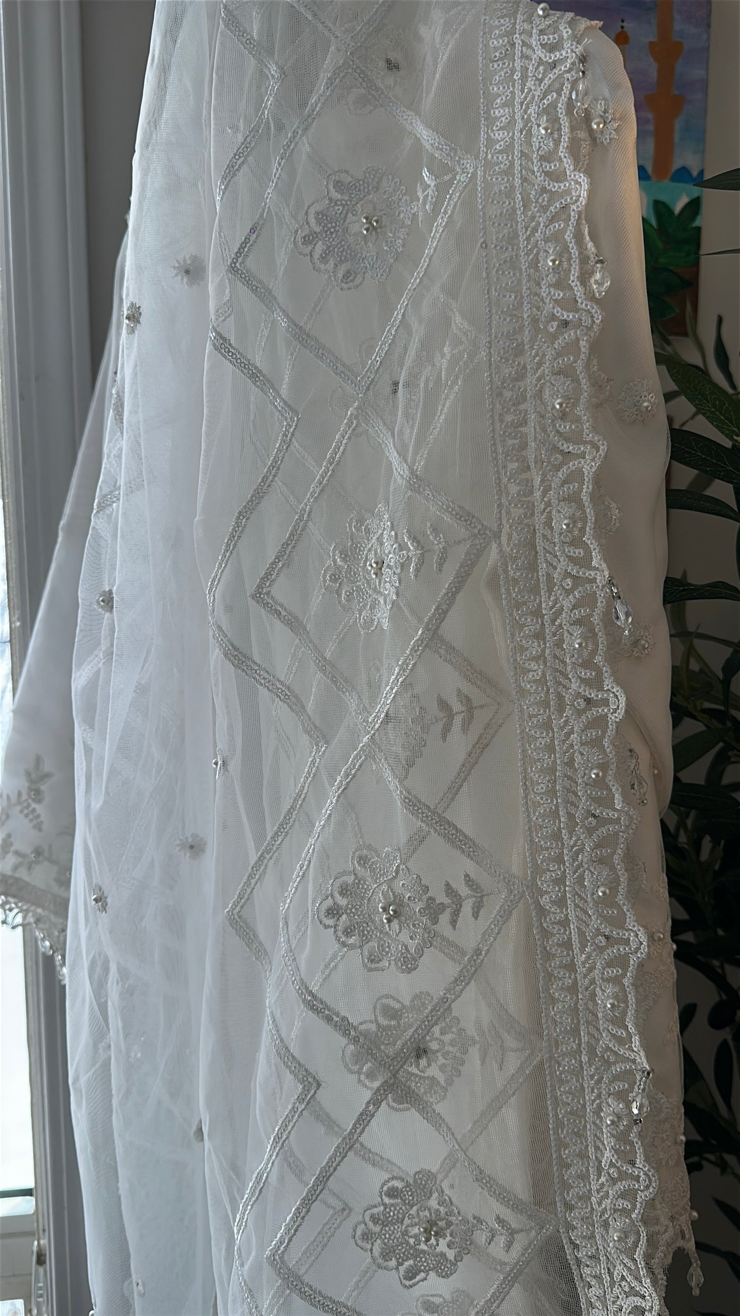 Noor Élan – Where Grace Meets Light