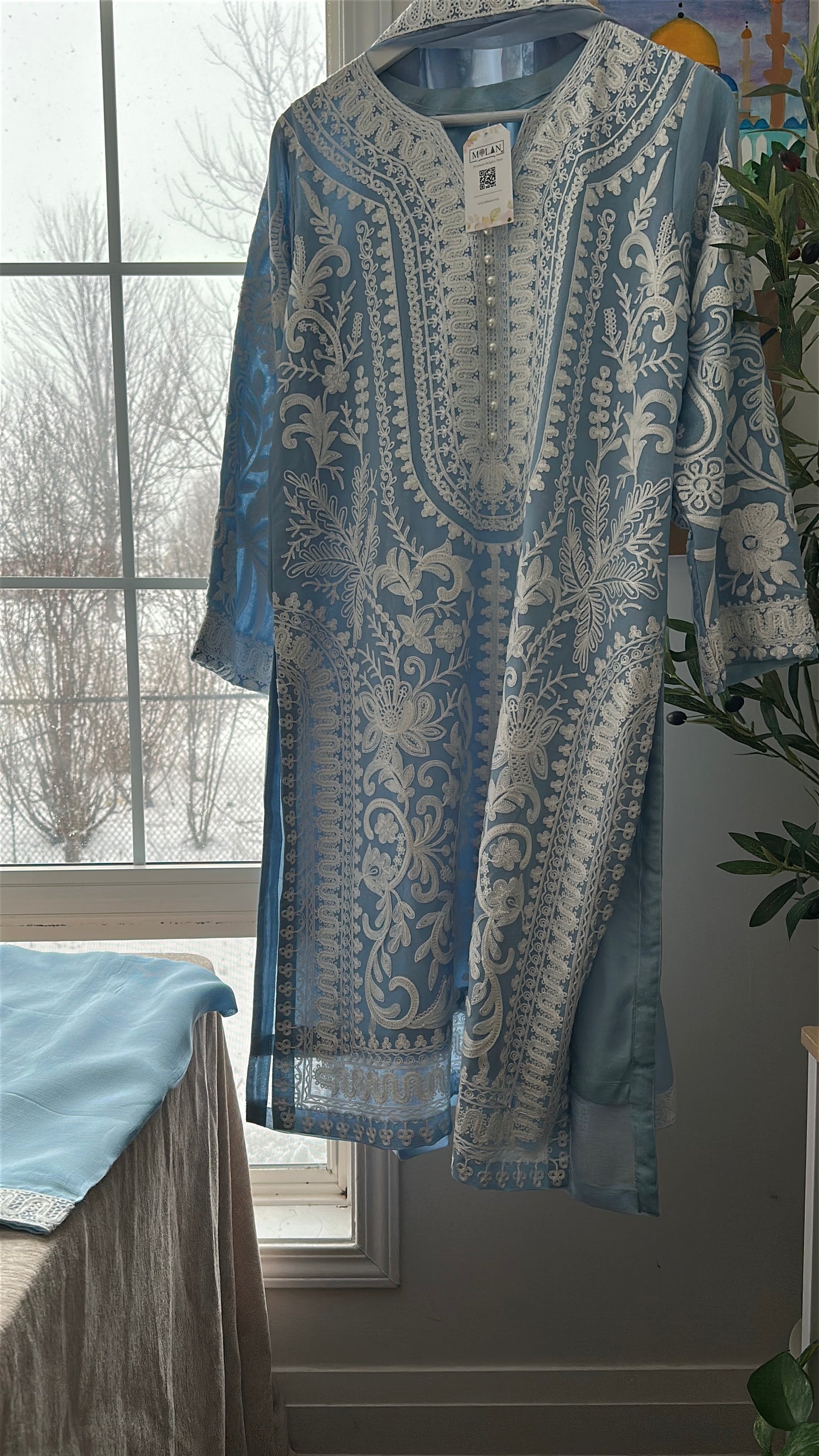 Powder Sky Élan – Soft Elegance in Every Thread