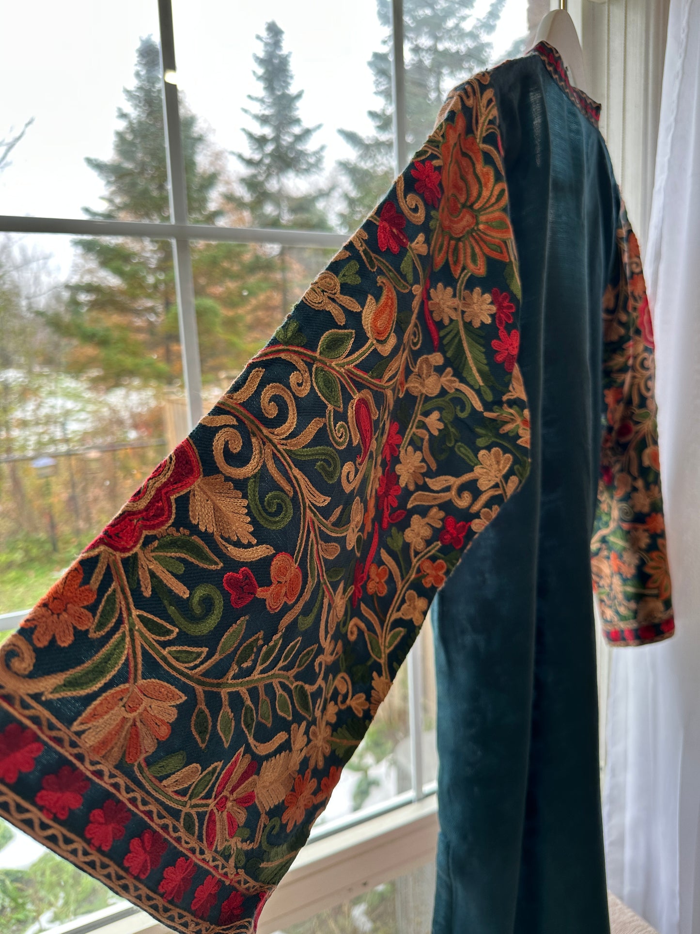 Gulnaar-e-Teal – 2 Piece Set