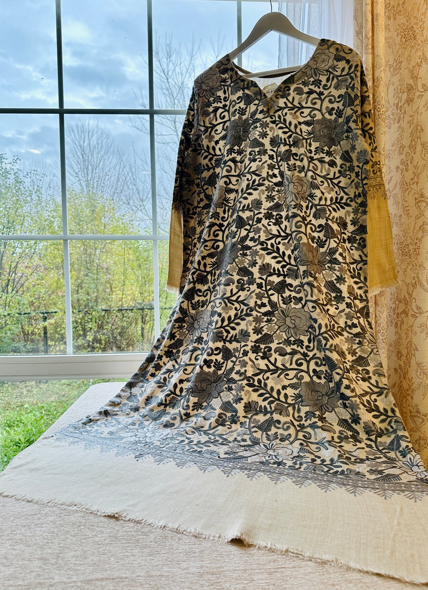 Rumi-e-Raakh – Heritage Kaftan Series