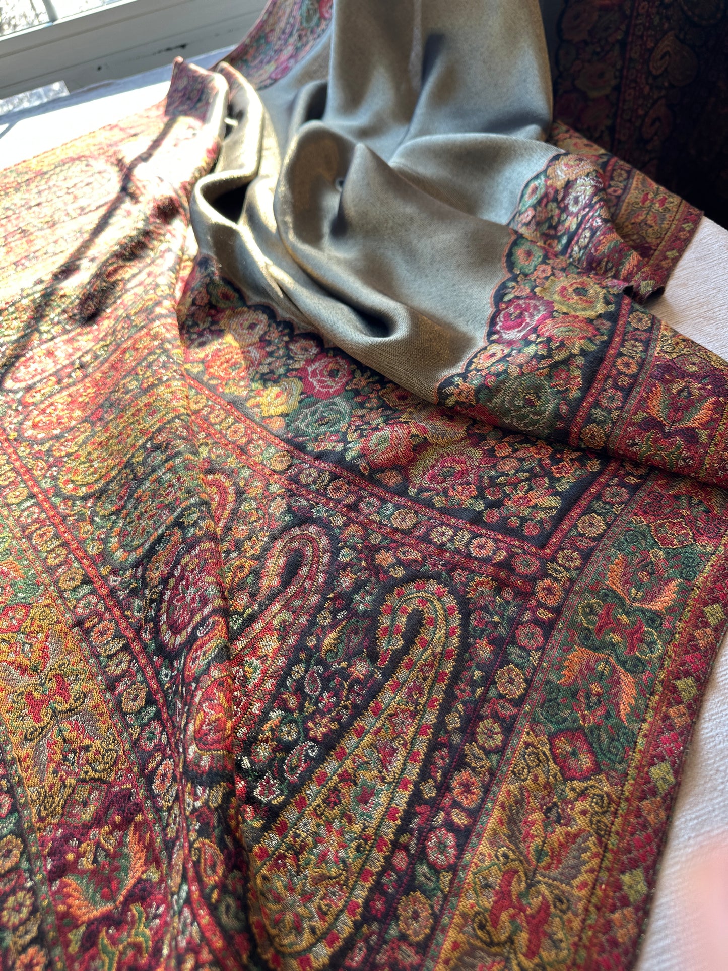 Zar-e-Sahar – Moonlit Kani Shawl