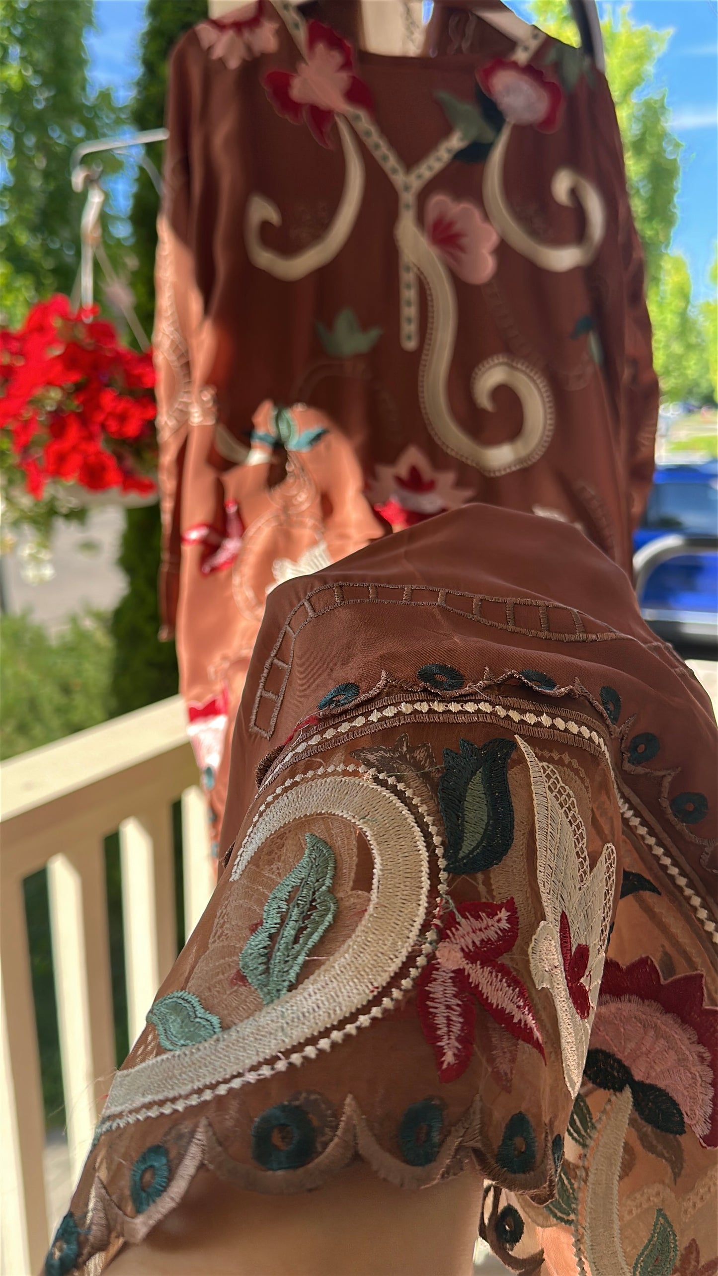 Mocha Rose – A Garden in Motion