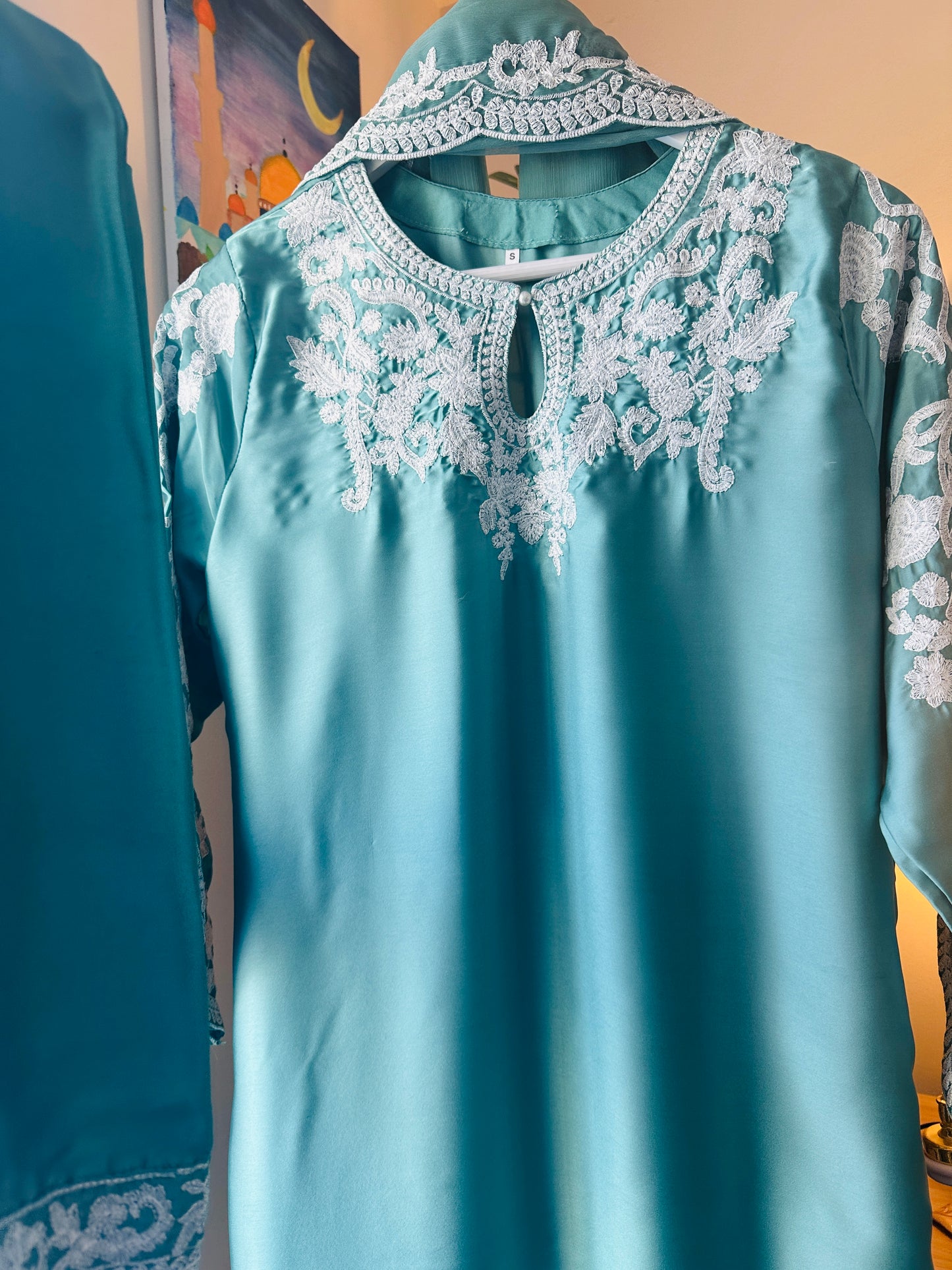 Ocean Mist – A complete three-piece look