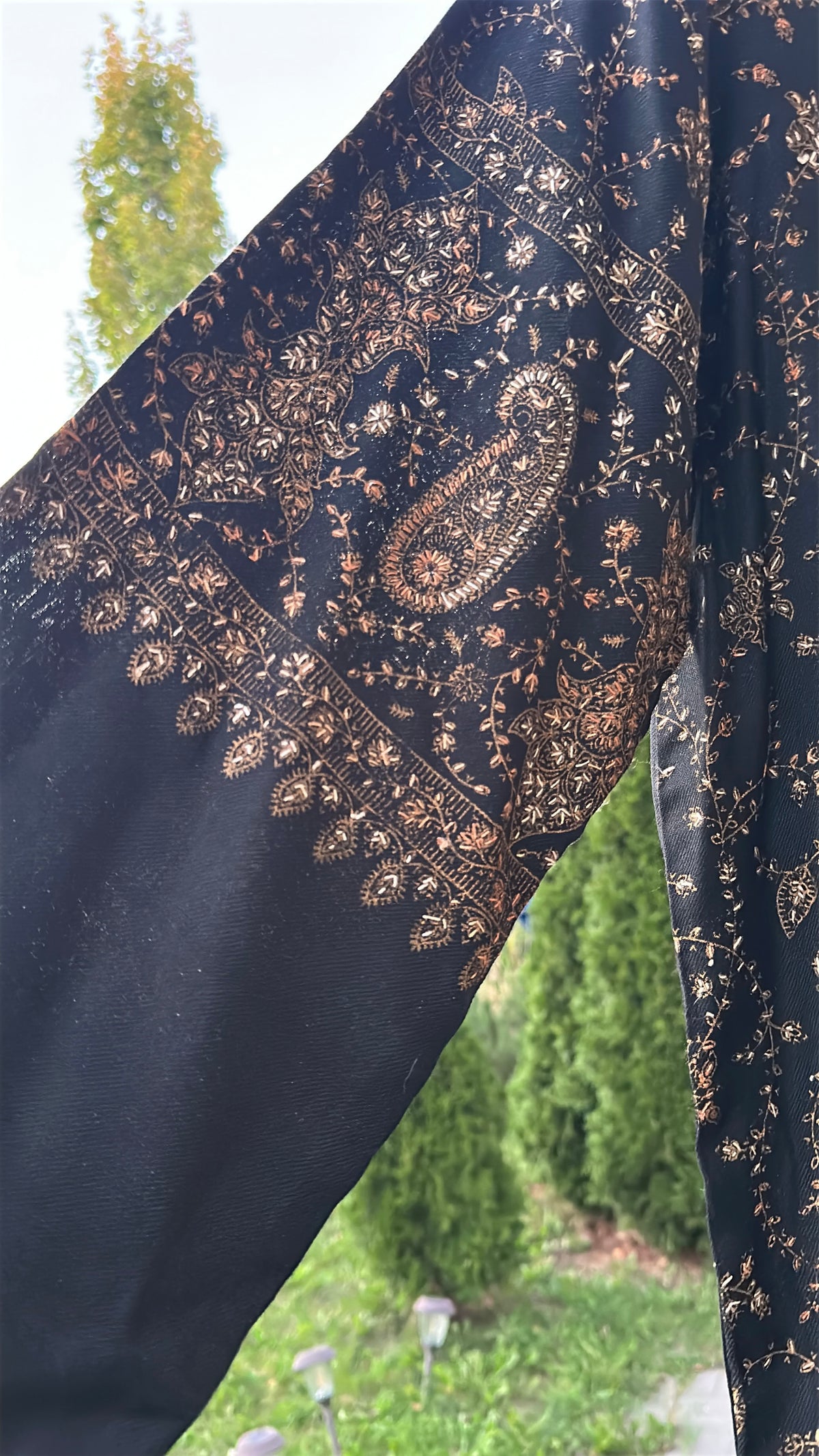 Zar-e-Shab Pashmina Kaftan