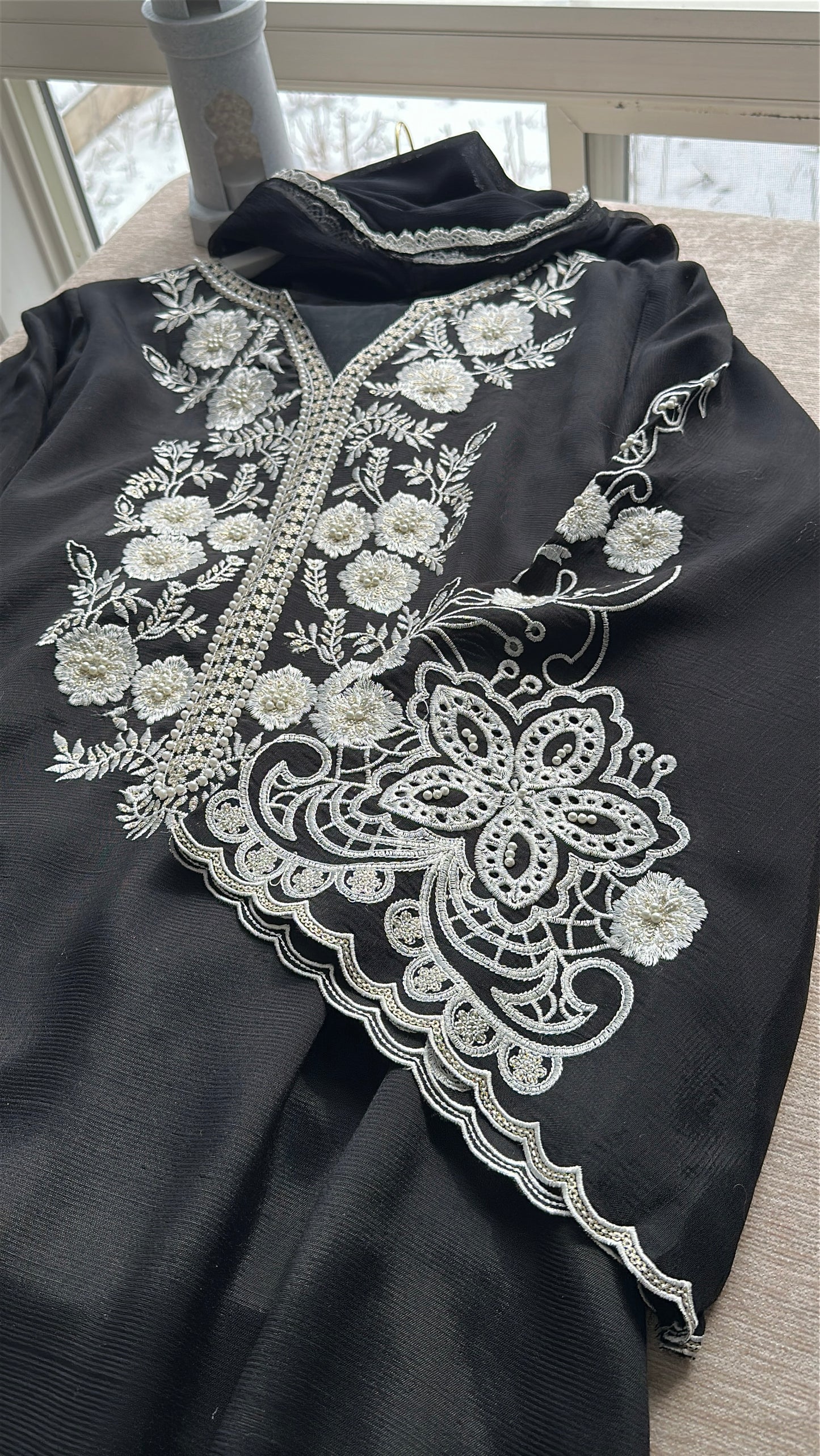 Noir Melody – 3-Piece Kaftan Set