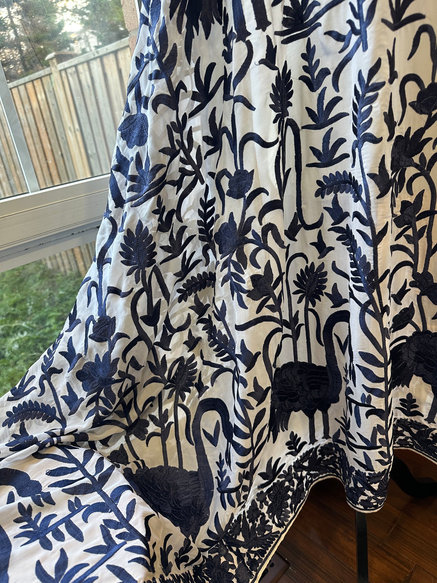 Neeli Yaadein Flamingo Dupatta – Hand-Embroidered