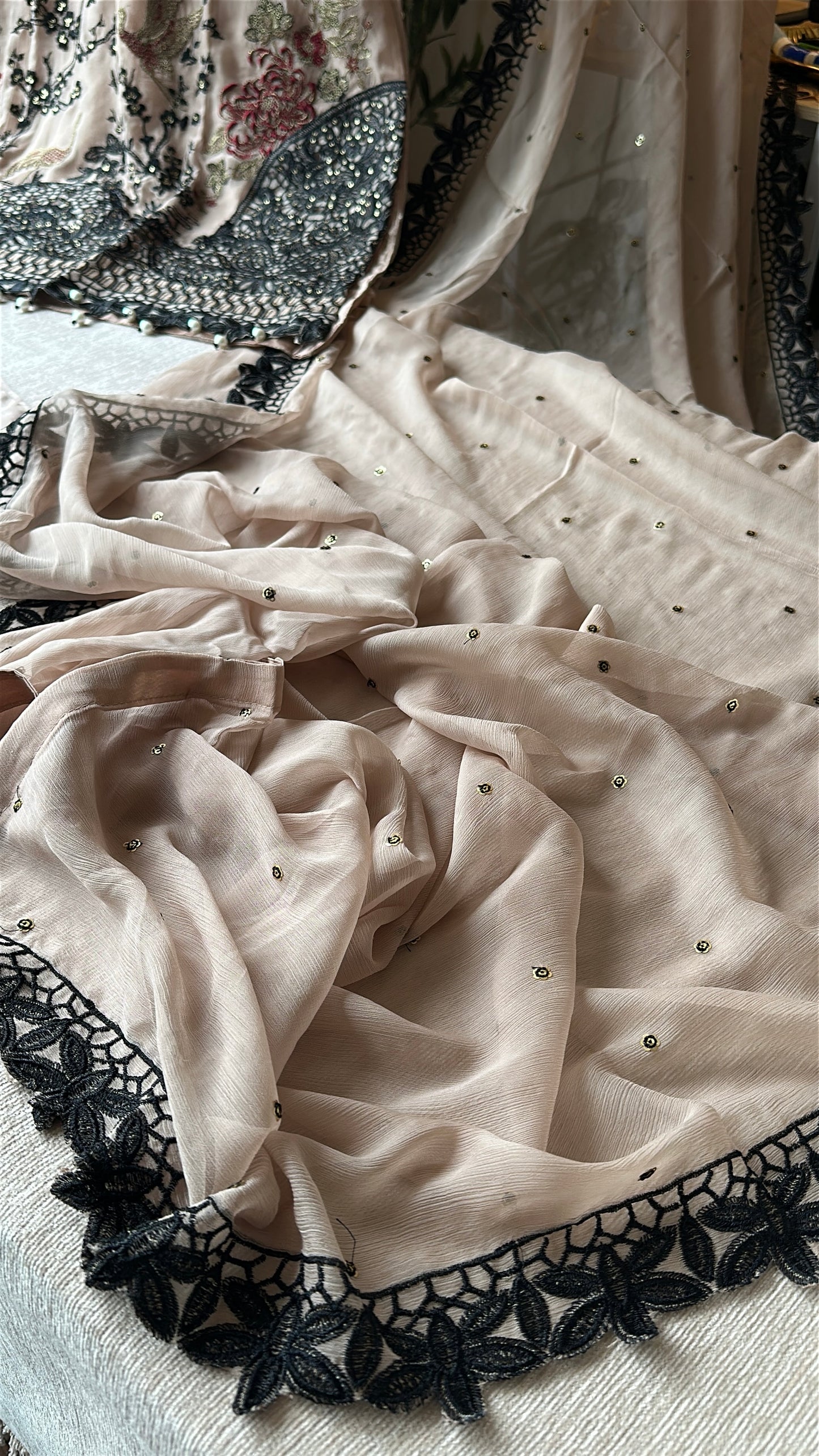 Mink Rosé Élan – A Soft Symphony of Romance & Luxury