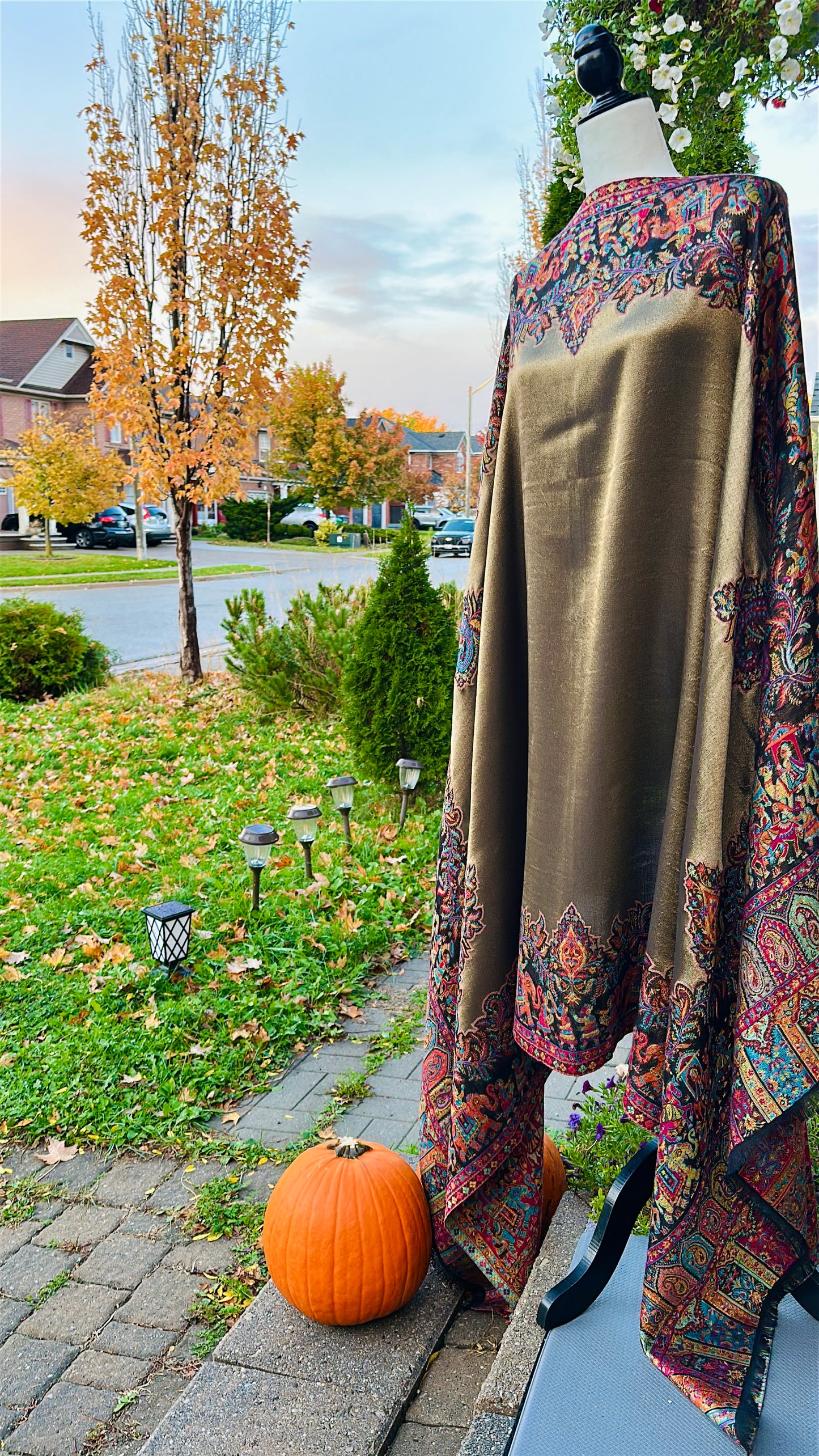 Mughal Muse Moonlit Shawl