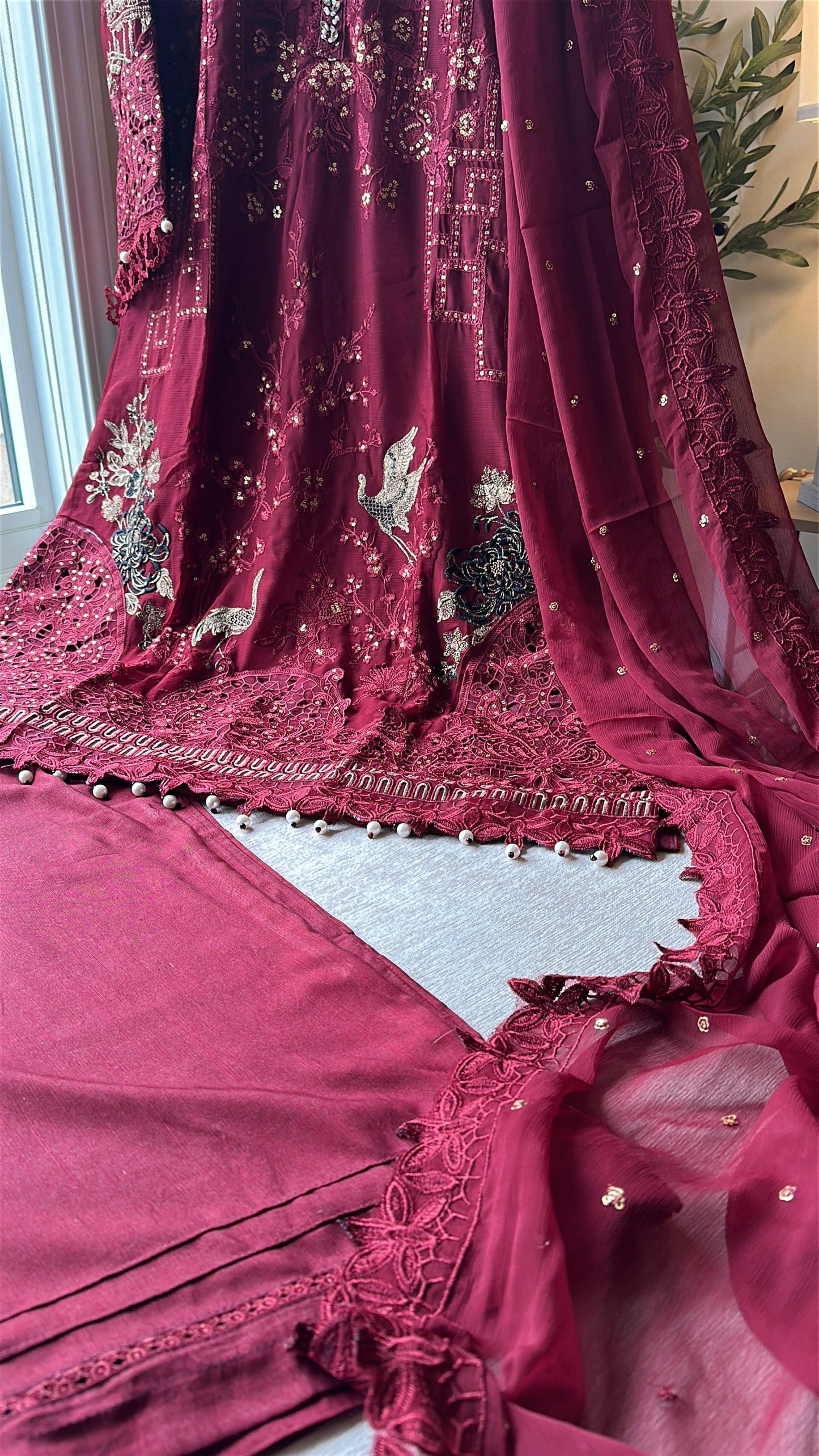 Rouge Mehr Élan – A Regal Bloom of Festive Elegance