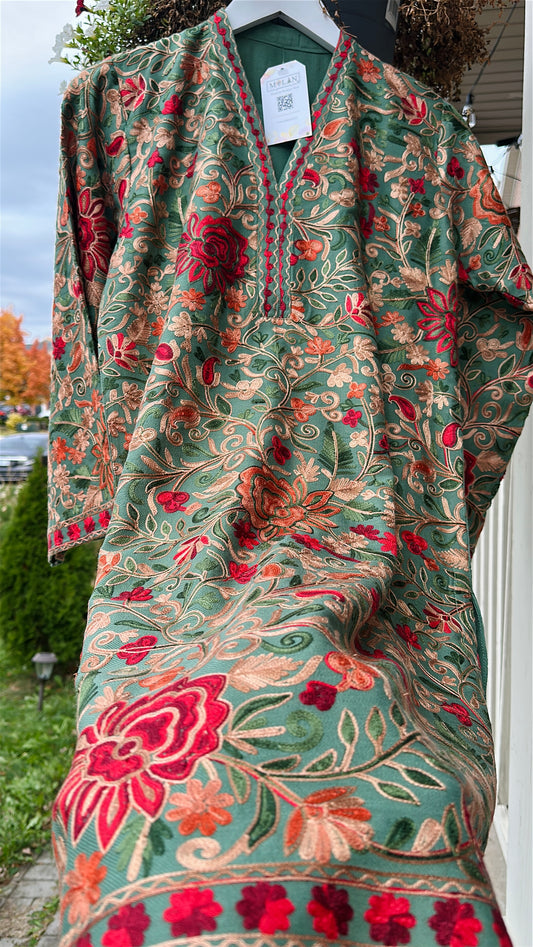 Pistachio Pashmina – Soft Heritage in Pastel Green