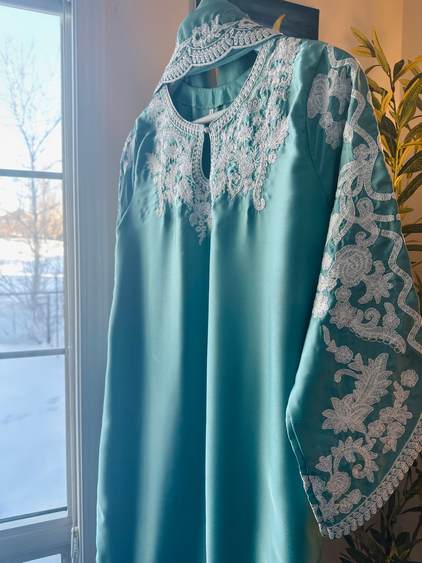 Ocean Mist – A complete three-piece look