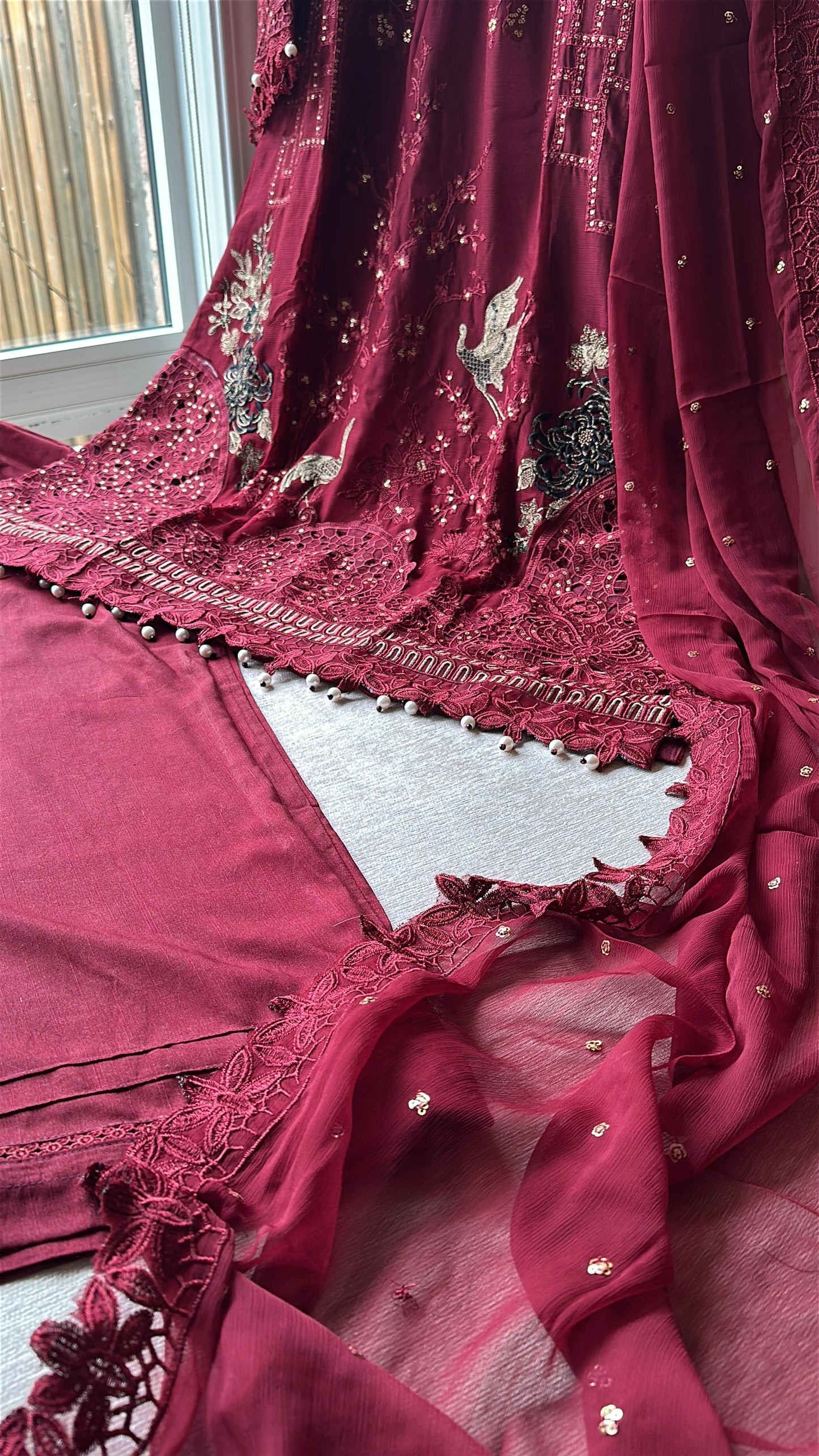 Rouge Mehr Élan – A Regal Bloom of Festive Elegance