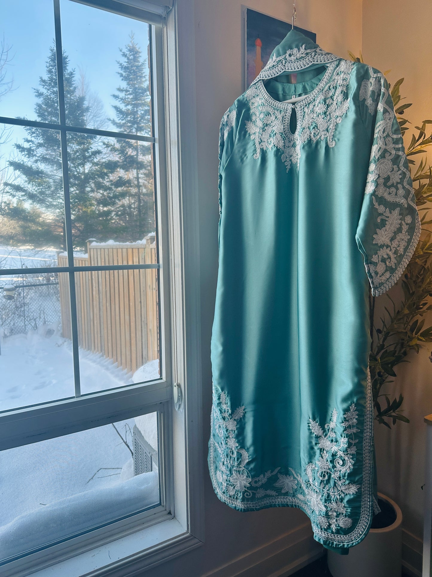 Ocean Mist – A complete three-piece look