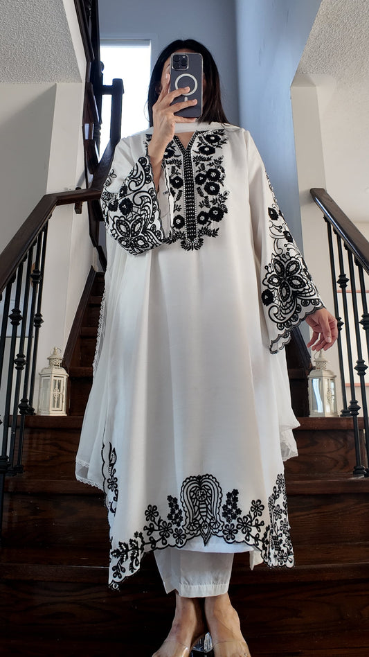 Pearl Melody – 3-Piece Kaftan Set