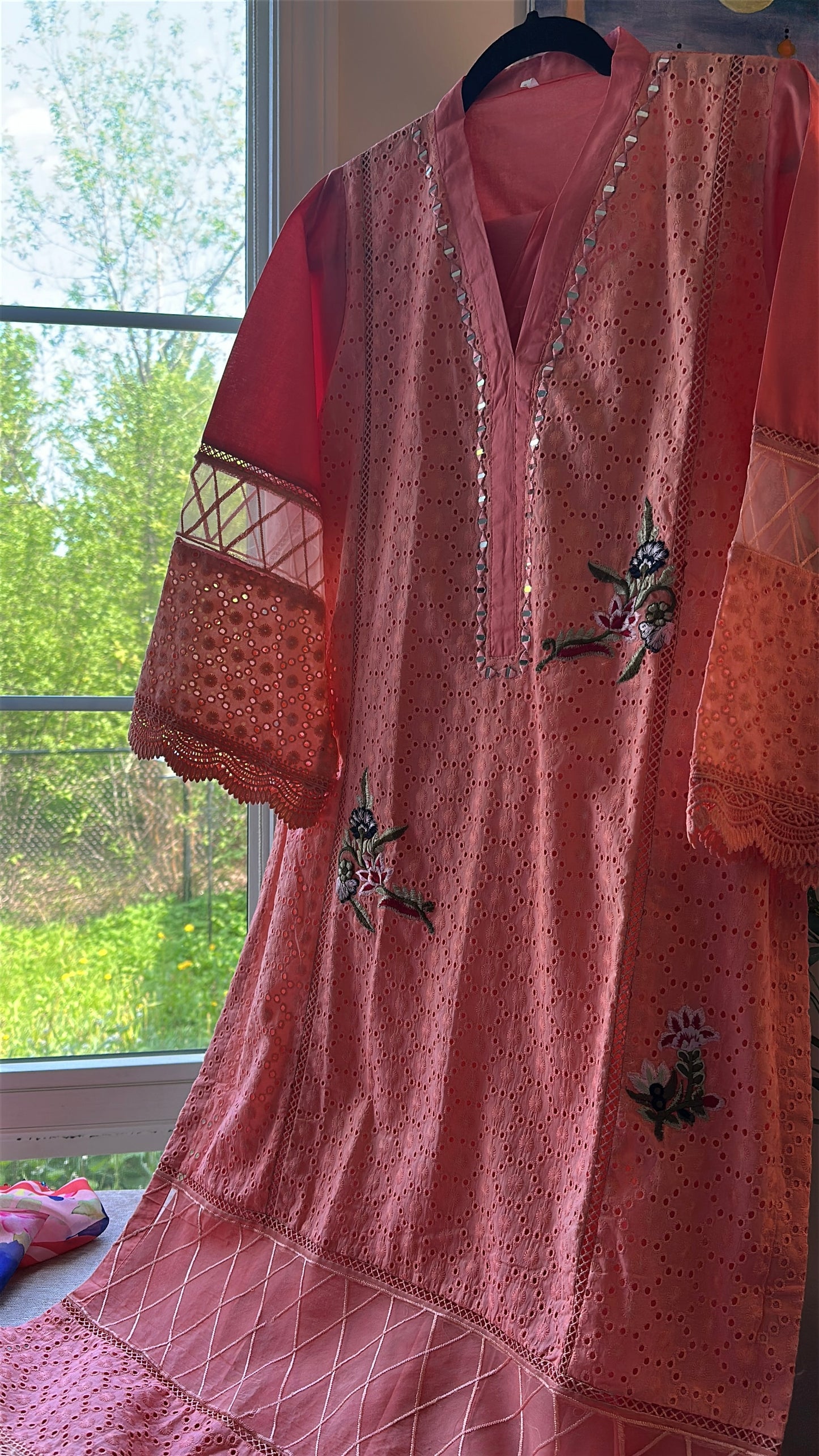 Blossom Veil Élan – Soft Summer Grace