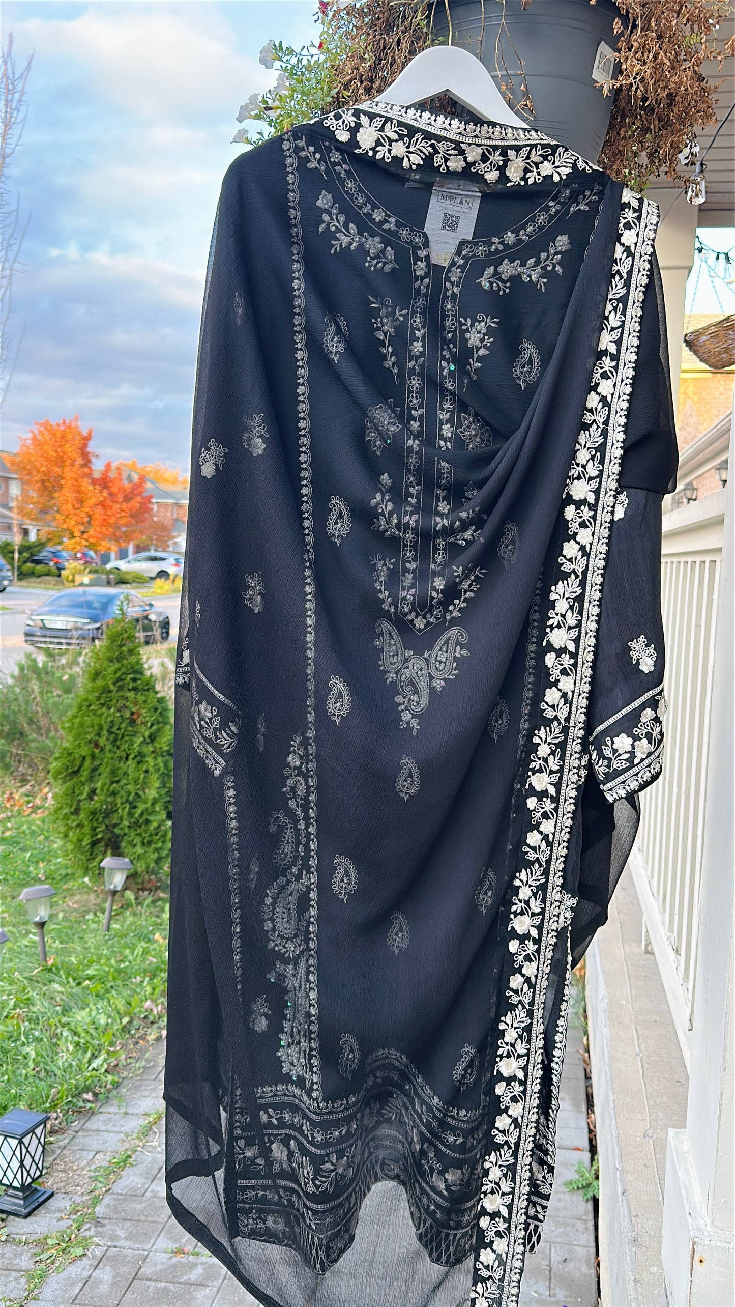 Moonlit Noir – Soft Elegance in Midnight Black