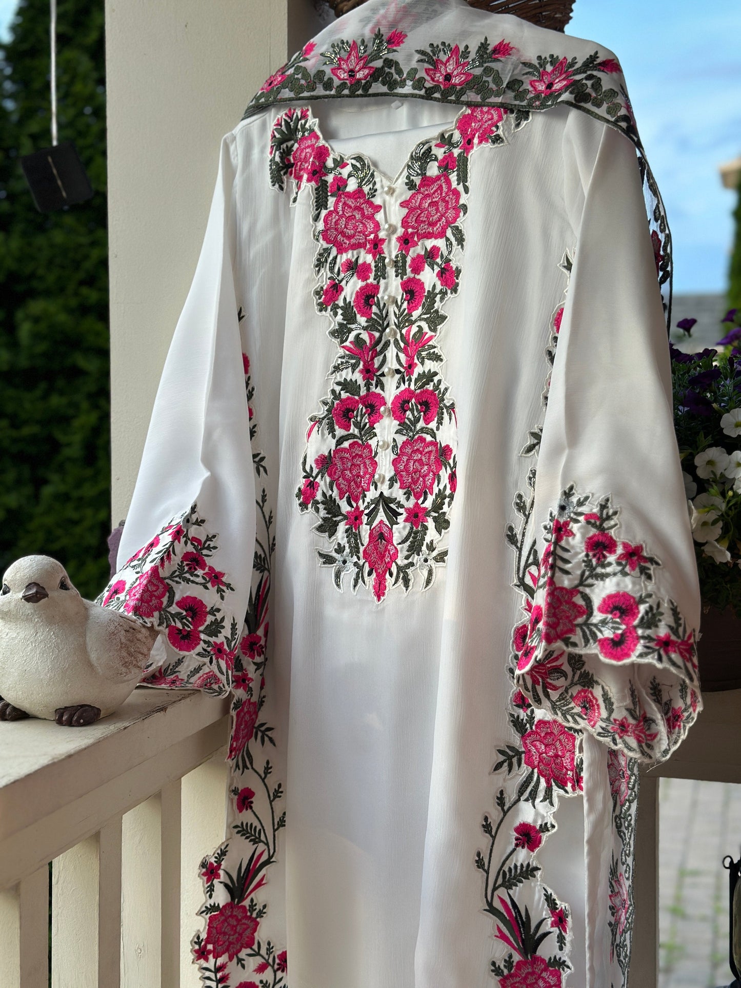 Elan e Gul