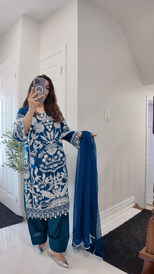 Noor-e-Farshi Zinc Blue