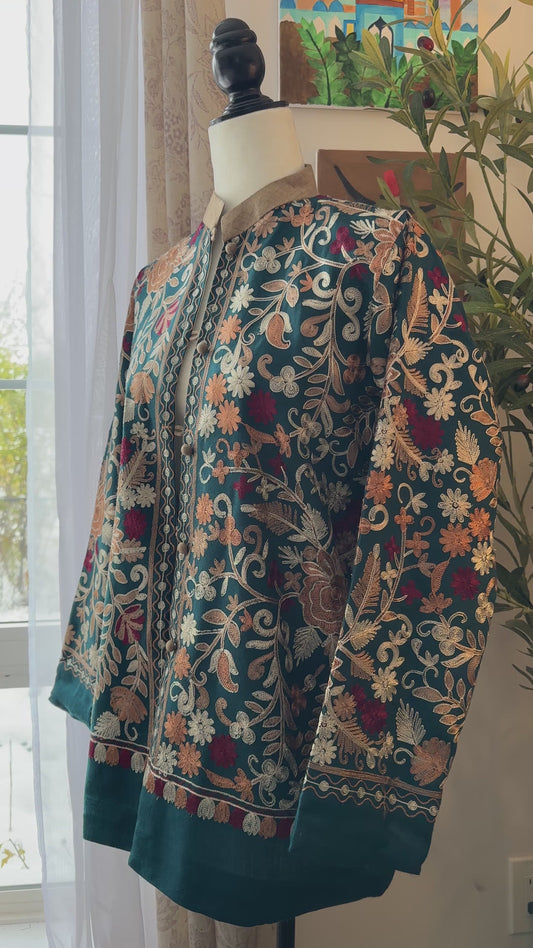 Zar-e-Sabaa – Kashmiri Embroidered Pashmina Coat