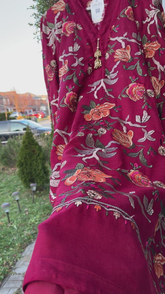 Gulab Jal – A Deep Maroon Kaftan