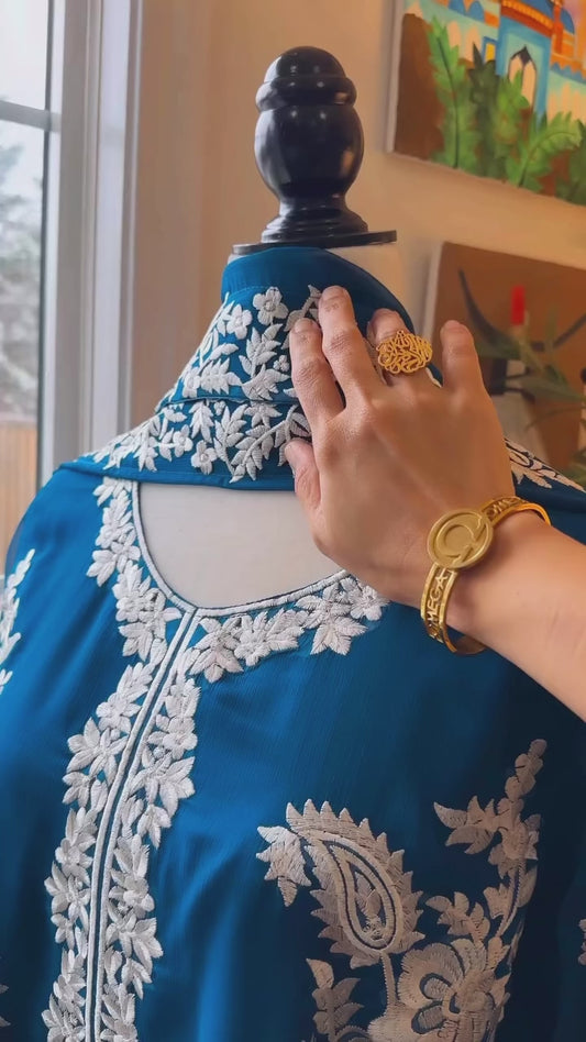 Sahar-e-Neela – Midnight Elegance in Motion