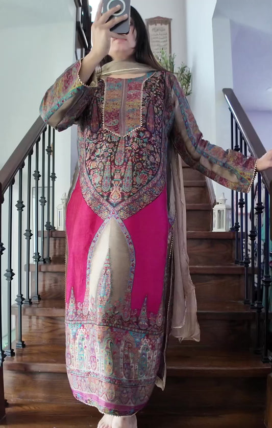 Kani Gulnaar Élan – A Heritage in Jewel Tones