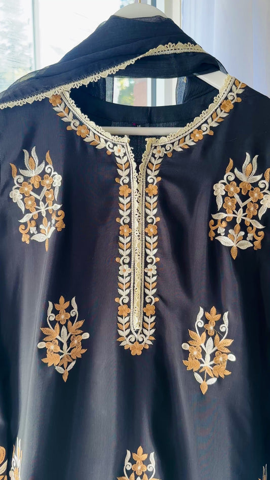 Zeenat-e-Siyah – The Midnight Muse